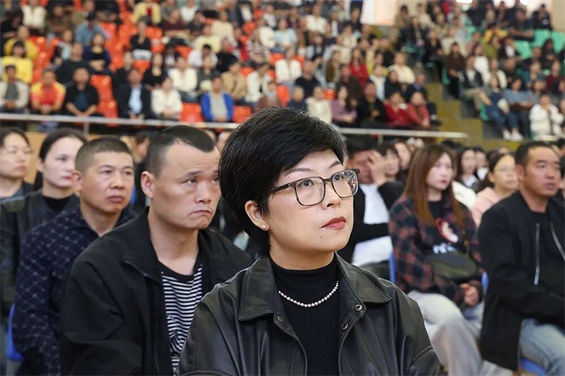 微信图片_2025-10-21_115224_669.jpg