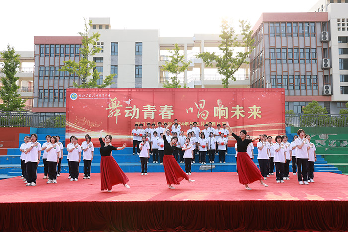 一等奖 一 ( 1 )班歌舞《如愿》副本.jpg